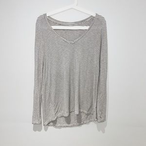 AE Loose Long Sleeve Tee